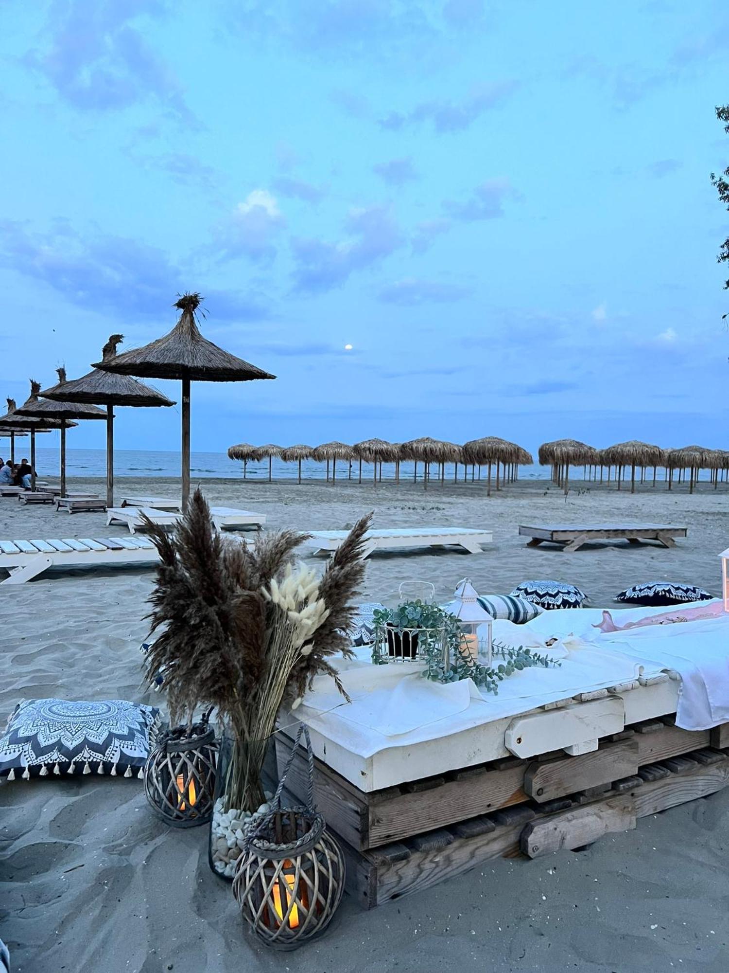 Hotel Manor Navodari Luaran gambar